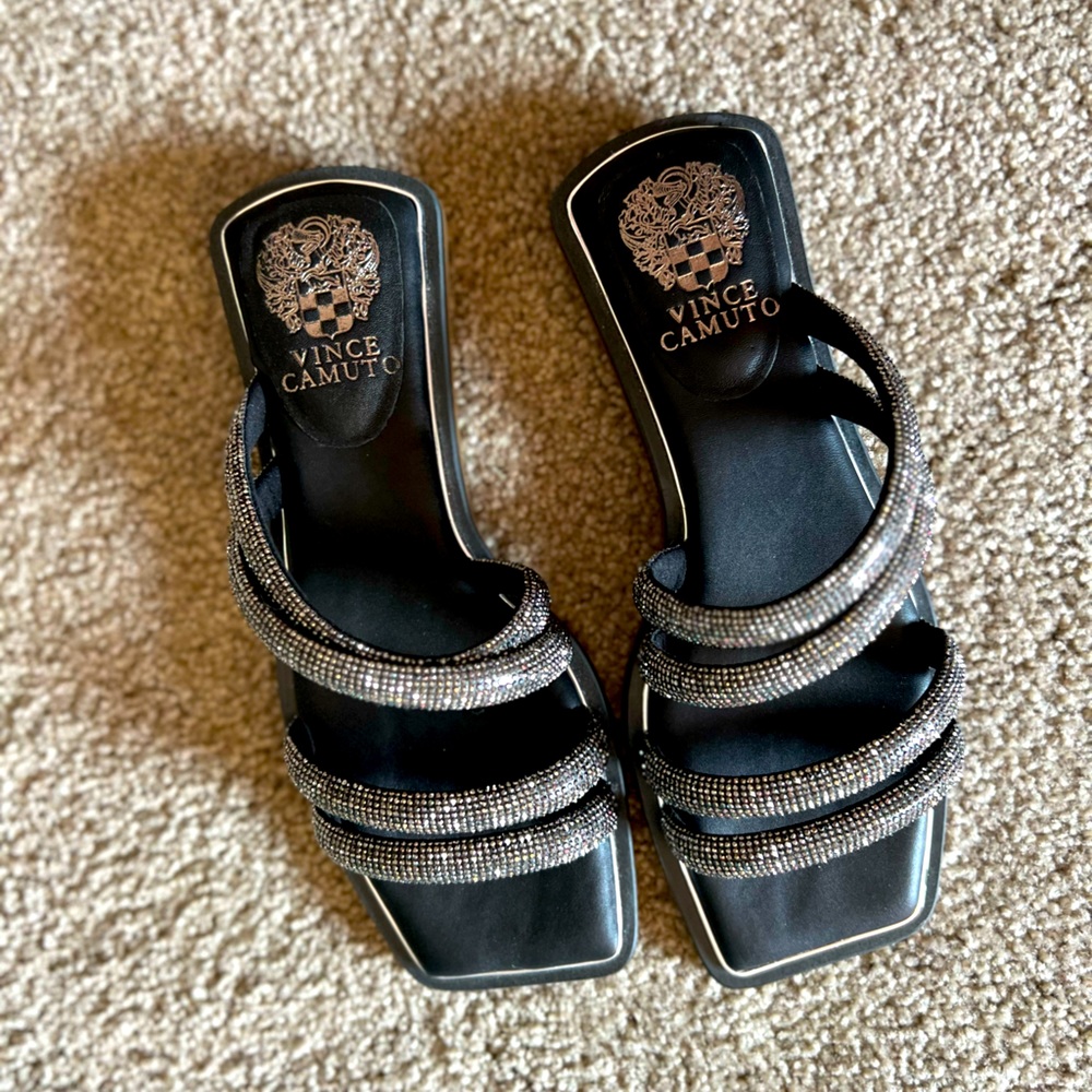 Vince Camuto Peomi Sandal New